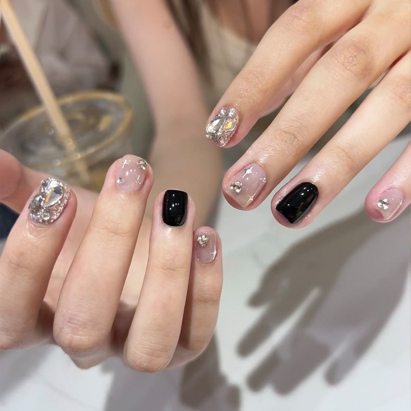 Little Red Book popular wear nail short star Broken Diamond hot girl nail pure desire ins style fake nail nail piece wholesale Little Red Book popular wear nail short star Broken Diamond hot girl nail pure desire ins style fake nail nail piece wholesale