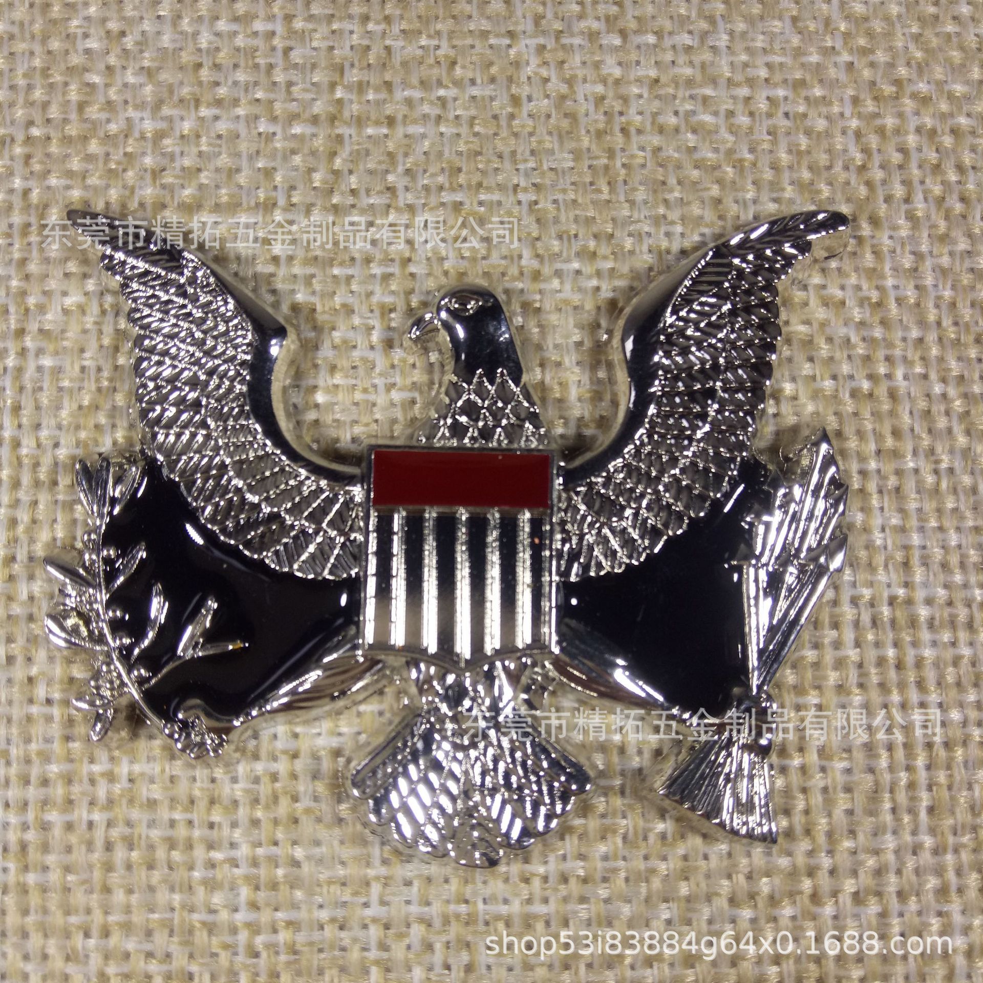 厂家直销 锌合金压铸标牌 创意雄鹰展翅饰品标牌 箱包烤漆金属标