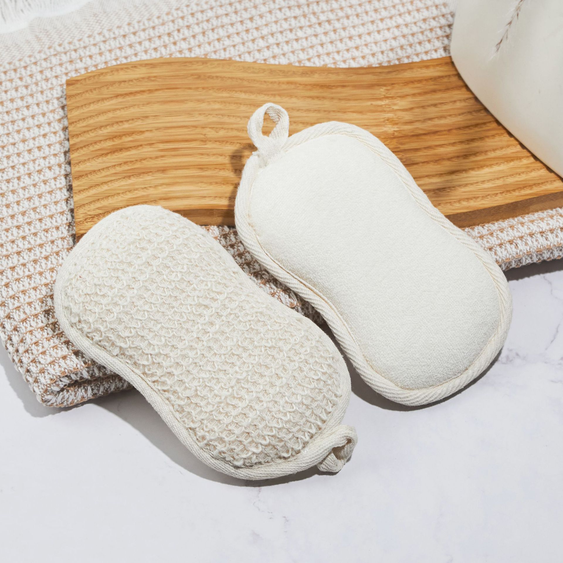 Toallita de Baño con Esponja en Forma de 8, Poliéster, Limpieza Profunda, Doble Cara, Antideslizante, para Baño image 3