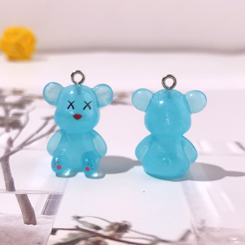 Ventas calientes de luz nocturna violenta estereoscópica osos diy joyas hechas a mano colgantes llaveros pendientes crema pegamento accesorios de caso de teléfono celular