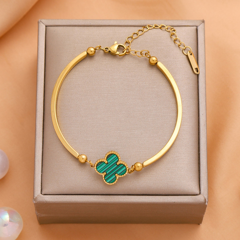Ventas transfronterizas calientes nuevas pulseras de acero de titanio personalidad femenina de alto nivel diseño ligero de lujo moda temperamento versátil joyería de acero de titanio image 56
