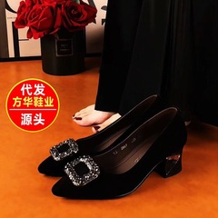 高跟鞋女春秋细跟水钻绒面不累脚气质尖头方扣单鞋子气质新款爆款