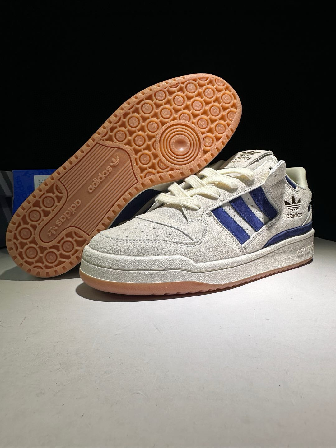 Zapatos de entrenamiento alemán Putian Chunyuan, Forum84, zapatos blancos cómodos y versátiles para parejas de campus para hombres y mujeres