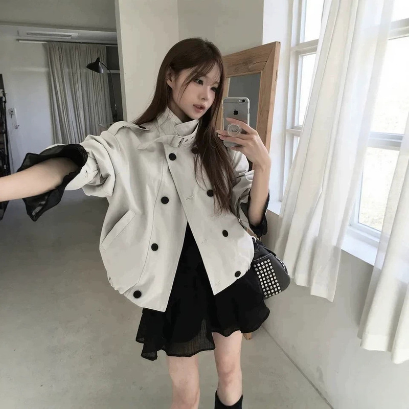 Trendy Stand-Collar Short Trench Coat for Women, Korean Sweet-Cool Style, Double-Breasted Workwear Jacket, Petite-Friendly, Height-Enhancing, Versatile