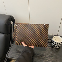 韩版印花简约时尚2025秋季秋冬洋气休闲时尚通勤腋下信封手拿包