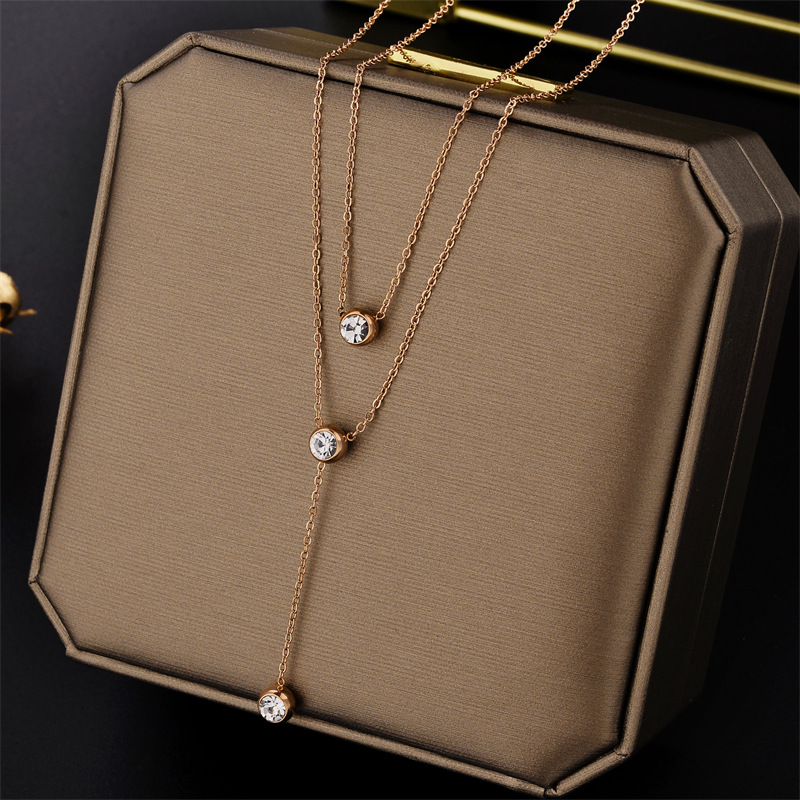 Sweet Geometric Titanium Steel Plating Zircon Necklace 1 Piece display picture 2