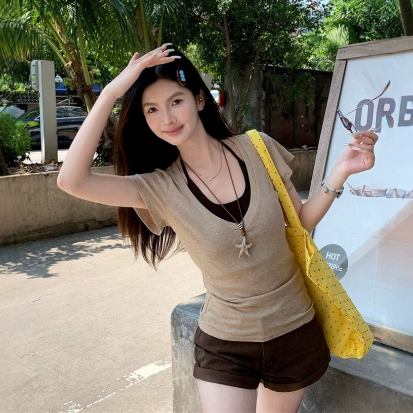 Korean style sweet T-shirt for women, new summer style, faux two-piece design, halter neck suspender design, snowflake bamboo cotton, niche top.