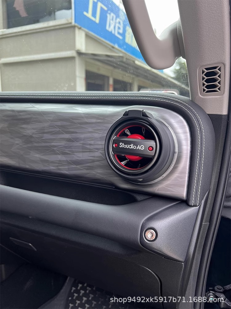 Cross-Border Wholesale Suitable for Tank 300 Water Cup Holder, Foldable Car Dashboard Air Conditioning Vent Modification