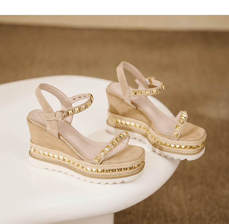 Sandal cao gót nữ đế xuồng đan rơm, mũi vuông hở ngón, quai ngang đinh tán — màu đen, màu kaki chi tiết 16