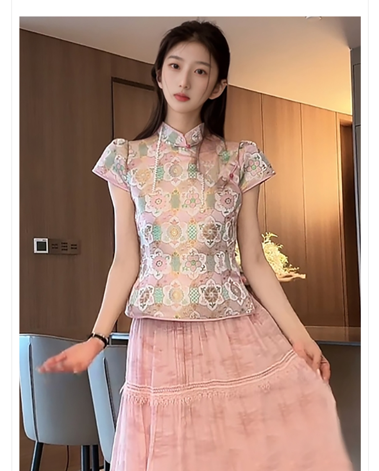 Áo sơ mi nữ phong cách dân tộc Trung Quốc mới, tay ngắn thêu hoa cao cấp, mùa hè N4055 — Bột phun sương mềm chi tiết 2
