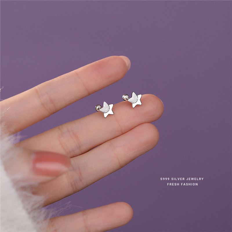 S999 pure star women's versatile minimalist style 2023 winter new product pentagram foot silver earrings_voghion.com