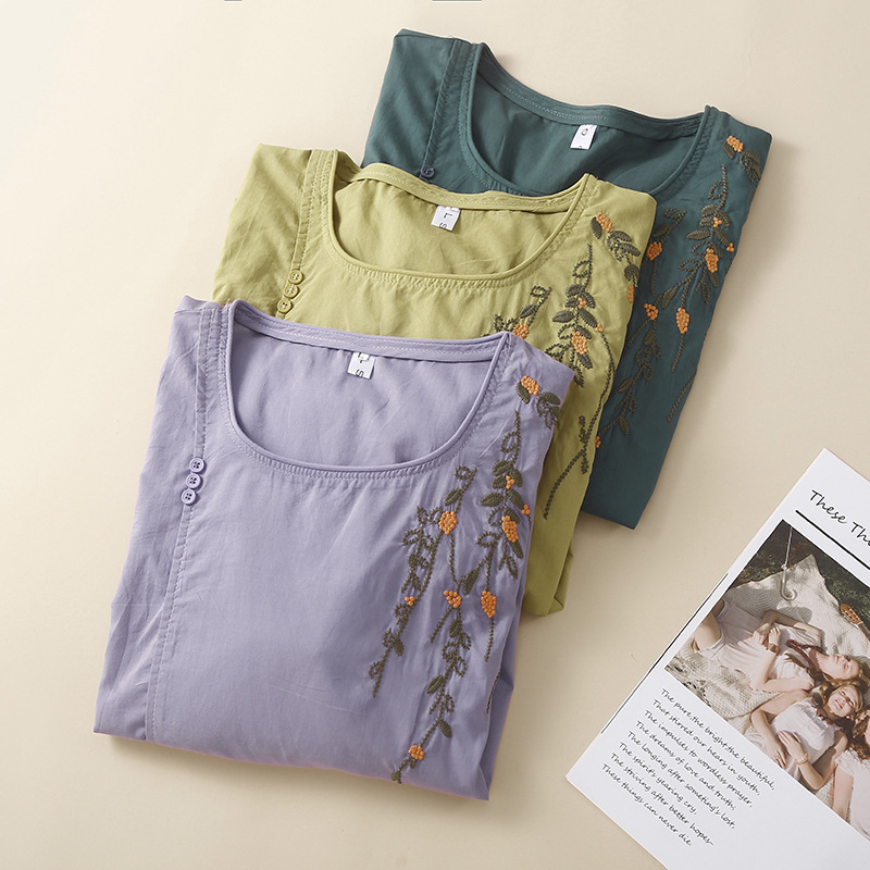 Three-quarter sleeve literary retro cotton and linen top for women…
