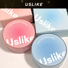 Uslikeゼリーの柔らかい霧の化粧を決めます。