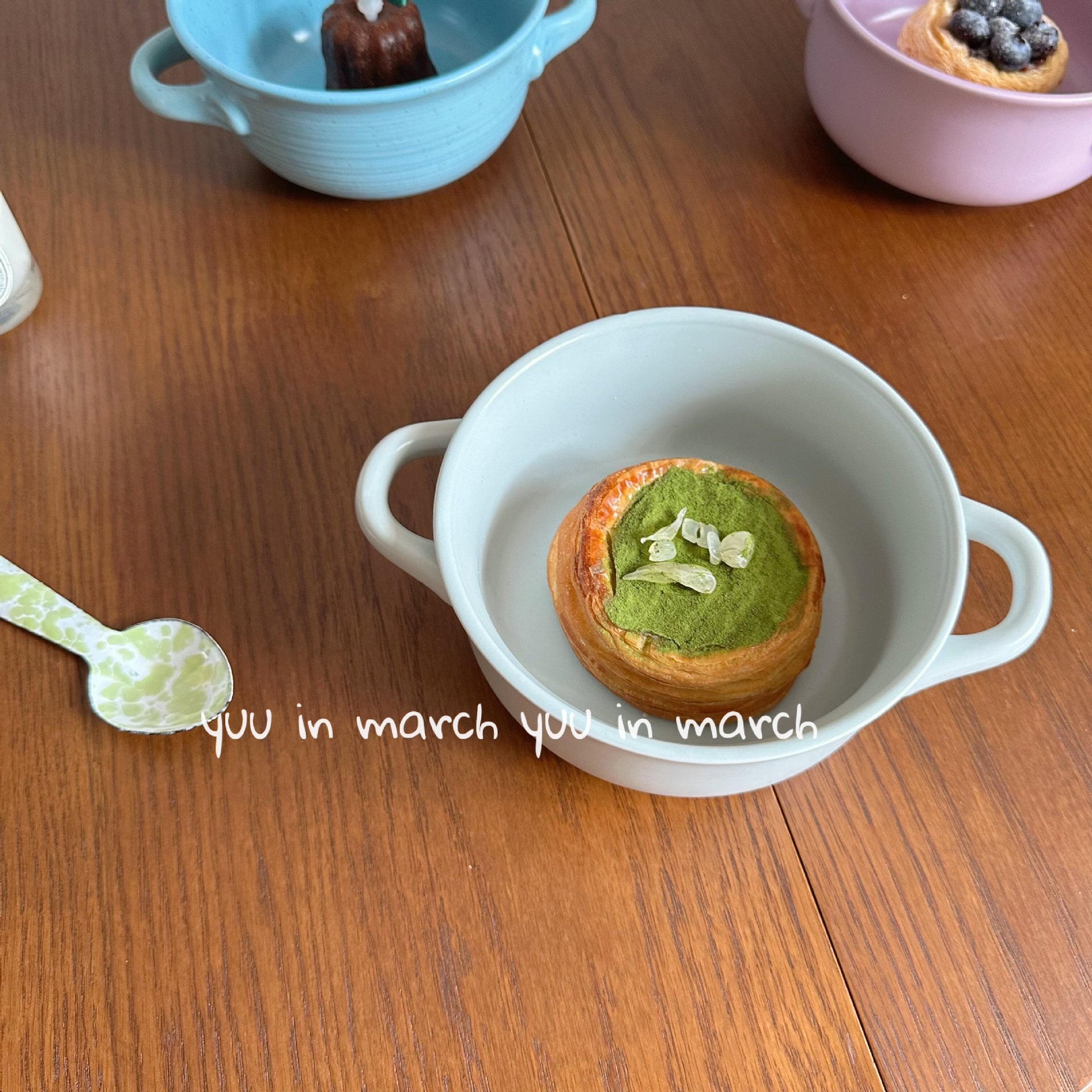 모란디 블루 더블 이어 볼 6inch