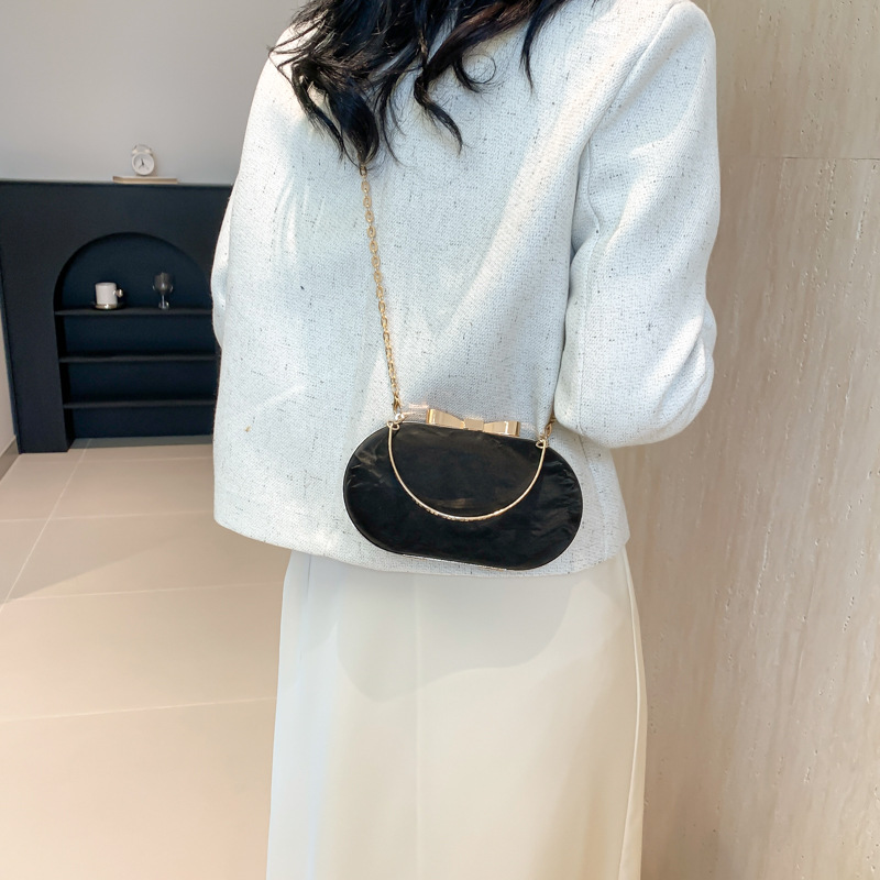 Spring Collection Women's Versatile 2024 New Exquisite Banquet Handheld Chain Shoulder Cross Bag for Women_voghion.com