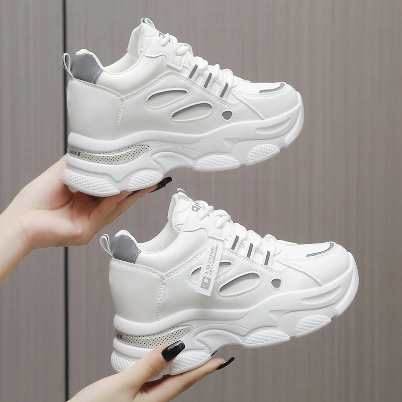 Women's Dad Shoes 2025 New Popular Model Factory Wholesale Petite White Shoes Height-Increasing Soft Sole Casual Versatile Women's Shoes