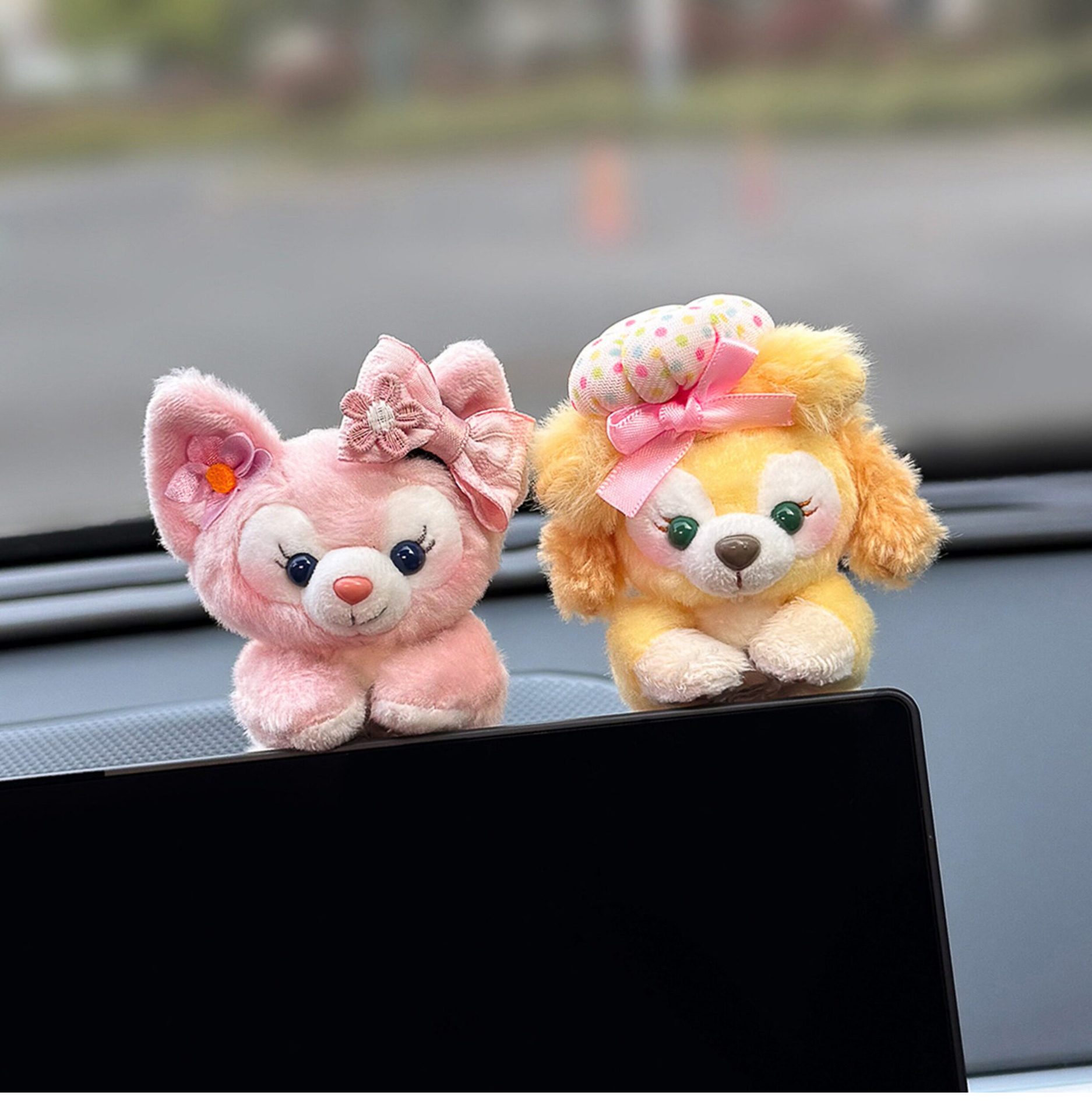 2026 New Car Ornaments for the Dashboard Screen, Car-Mounted Dolls, Display Interior Decorations, Belle and Stellalou