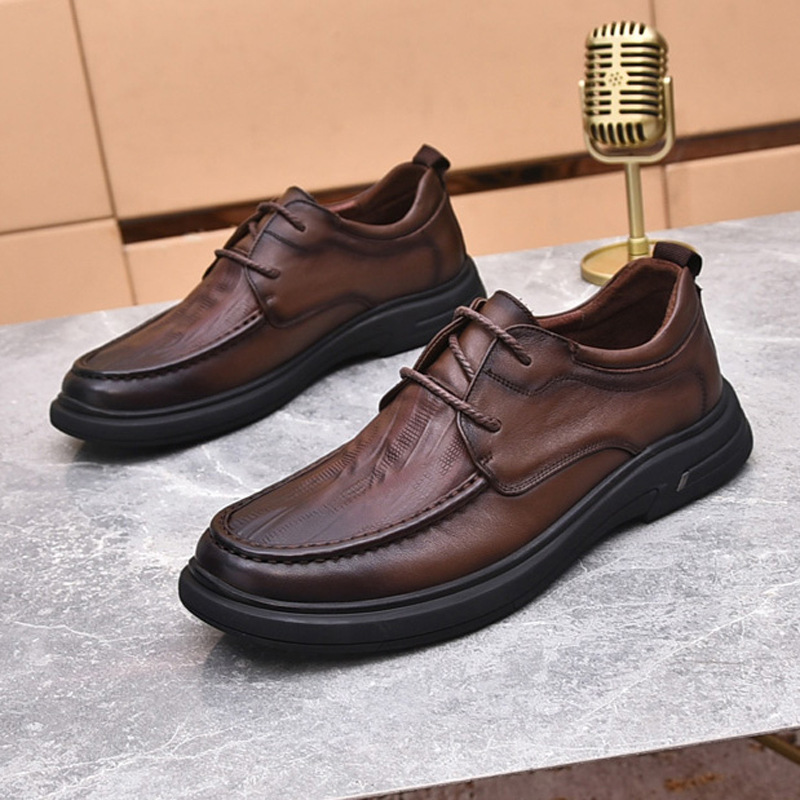 Zapatos de los hombres primavera 2024 primera capa de piel de vaca Deportes zapatos de cuero casual zapatos de cuero de los hombres de trabajo impermeable antideslizante inferior