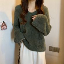 新品毛衣女秋冬装2025新品白色奶糯风领外套新品感上衣纯色杏色