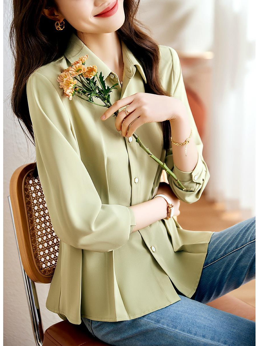 Elegant autumn fashionable design shirt