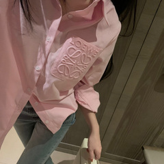 24早春新款口袋压花logo徽章牛劲纺衬衣外套经典百搭显瘦男女同款