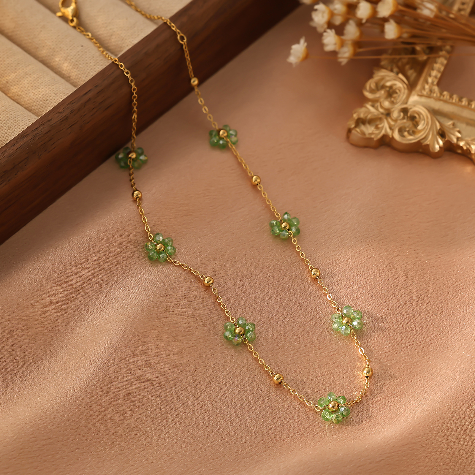10g Weight Necklace Classification Titanium Steel Chain Material cable chain Chain Type 1 Piece Quantity Holiday, Daily Occasion Titanium Steel Material Flower Pattern All Seasons Season Women's Gender Plating Design Simple Style Style Wholesale Jewelry Simple Style Flower Titanium Steel Plating Necklace Cable Chain 12