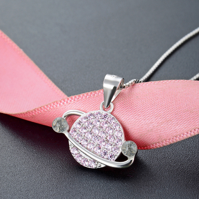 S925 plata esterlina Dream Planet colgante de moda ligera de lujo femenina estilo de diamantes personalidad universal colgante de nicho un cabello