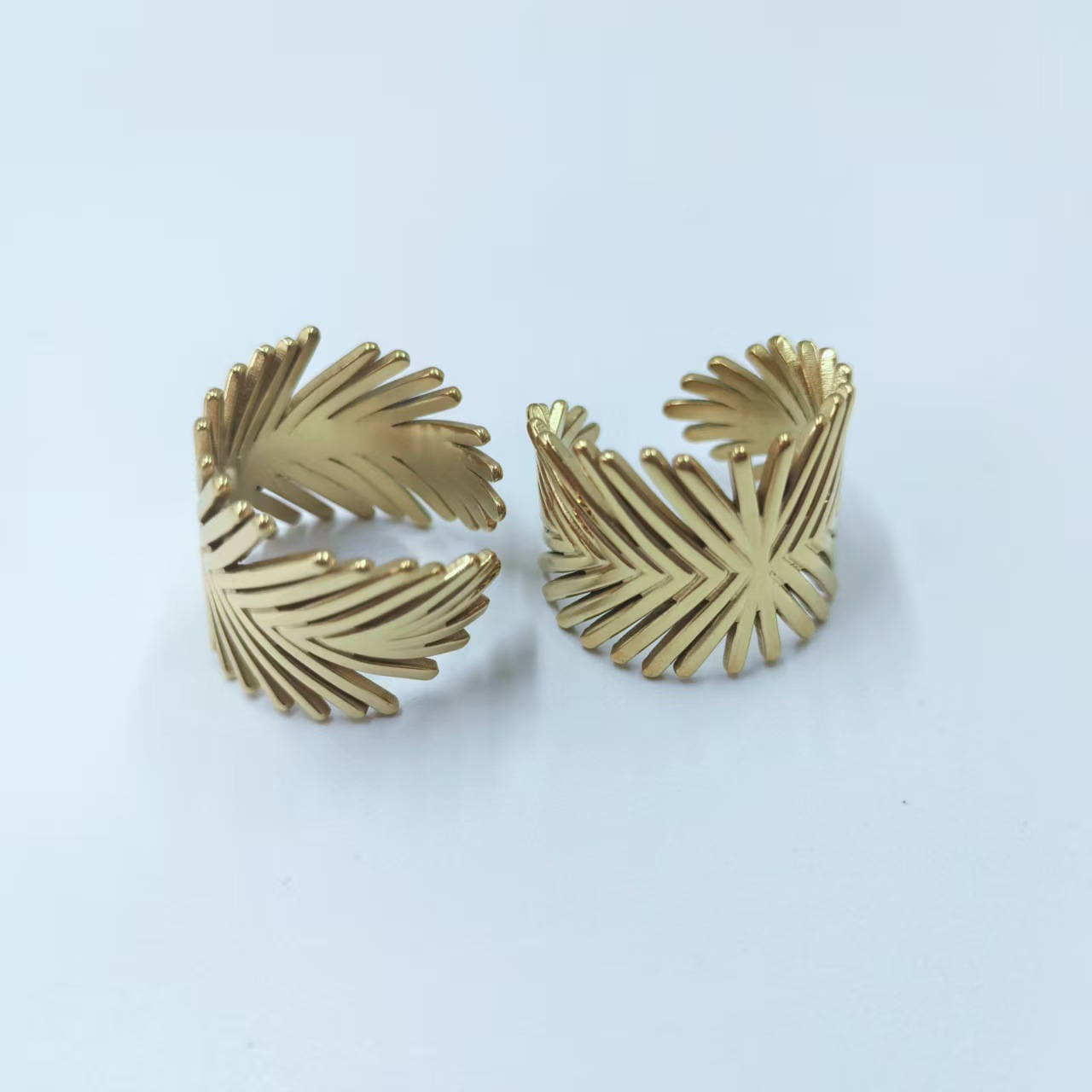 Vintage Stainless Steel Pine Leaf Open Ring For Men And Women_voghion.com