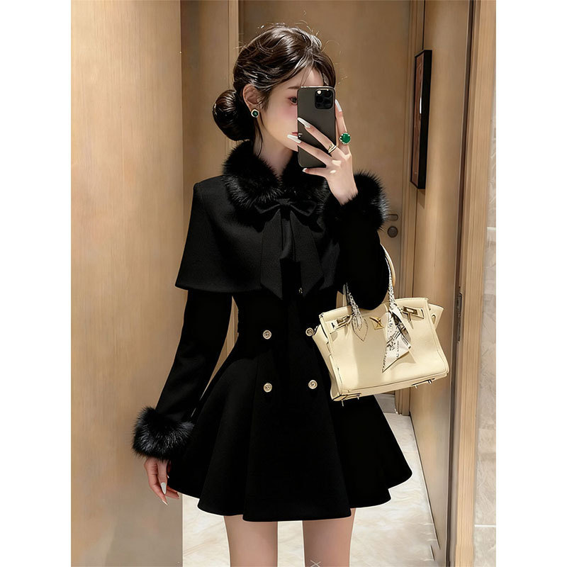 Chanel-Style Black Fringed Collar Cape Coat for Women, 2025 Autumn New Model, Extremely Beautiful Light Luxury Waist-Cinching Dress