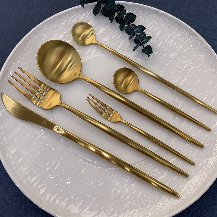 葡萄牙金色304不锈钢牛排刀叉西餐餐具复古刀叉咖啡勺长柄勺套装