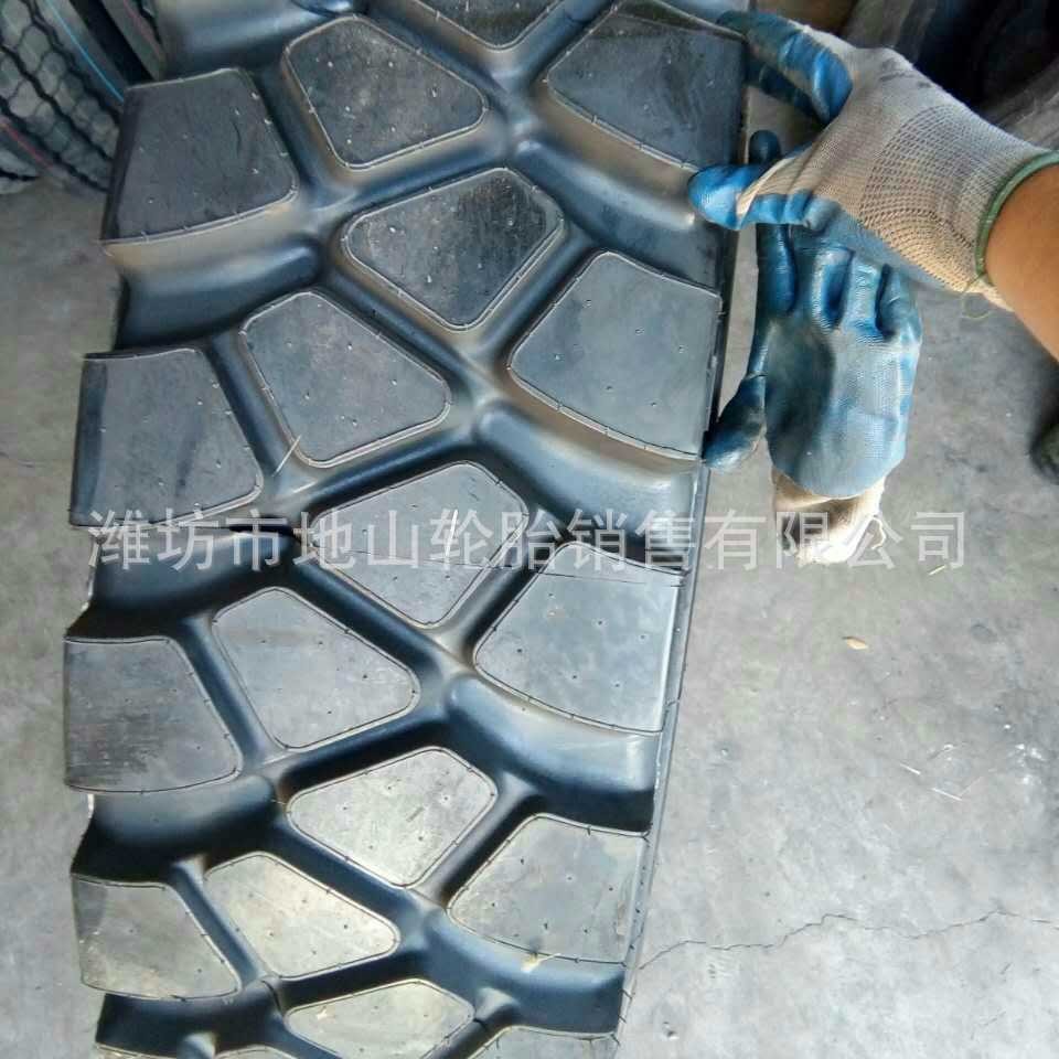 现货销售1300R25工程轮胎宽体 自卸车轮胎