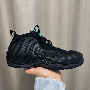 ����FOAMPOSITE ONE�ڇ�����Ь���_������@��Ь���Ӹߎ��\��Ь