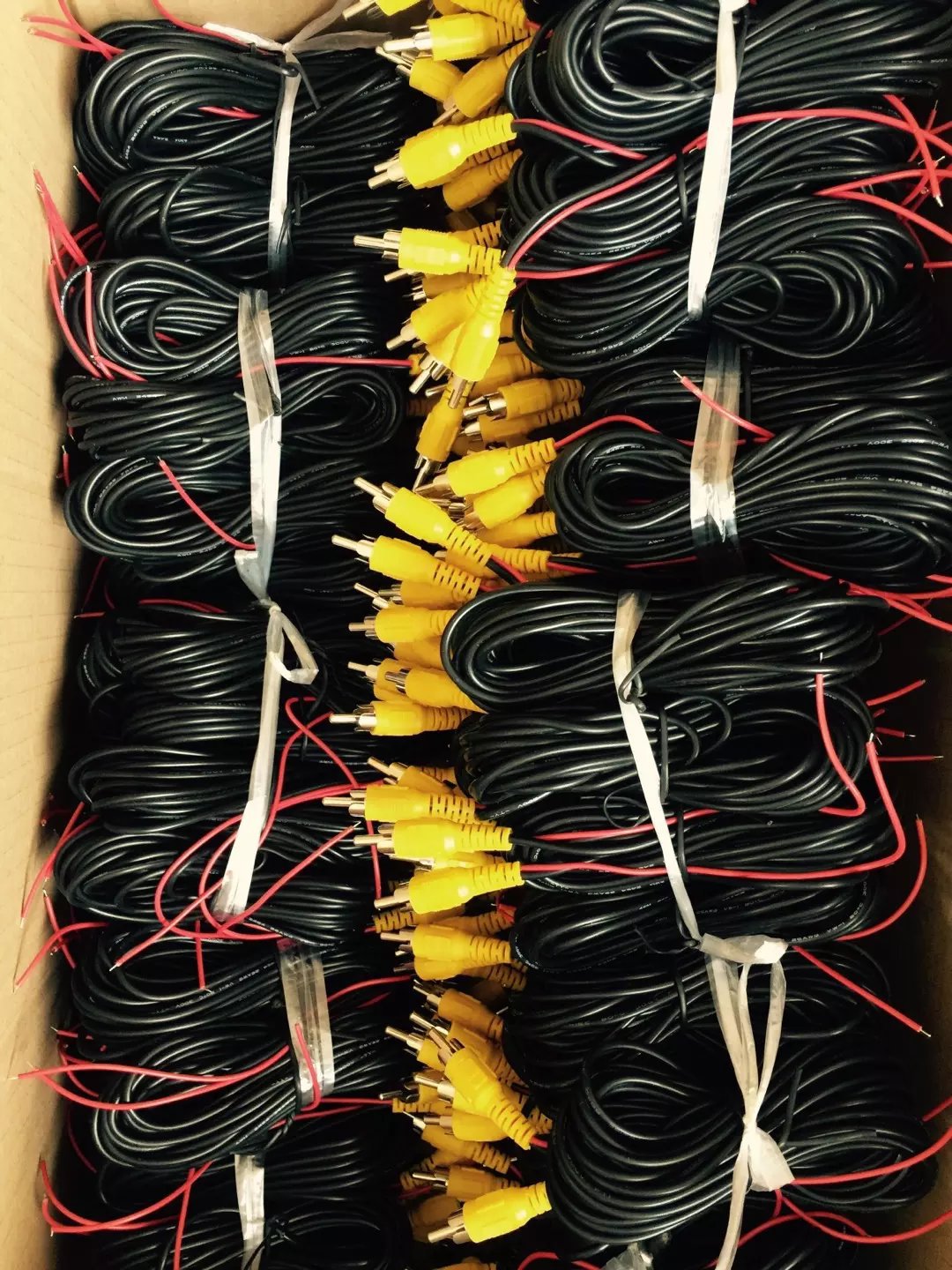 音频视频输出电源线连接线RCA视频线DC电源线电线线材注塑产品