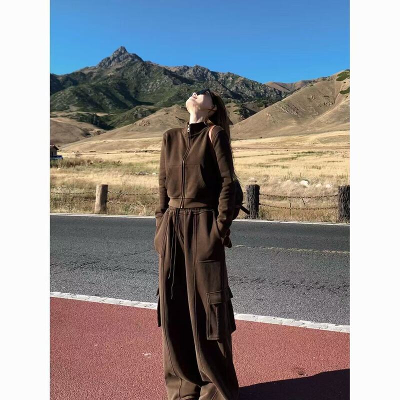 American Retro Sportswear Suit for Women in Autum, Loose, Slim and Fashionable Street Sweatshirt Overalls Casual Two-Piece Set