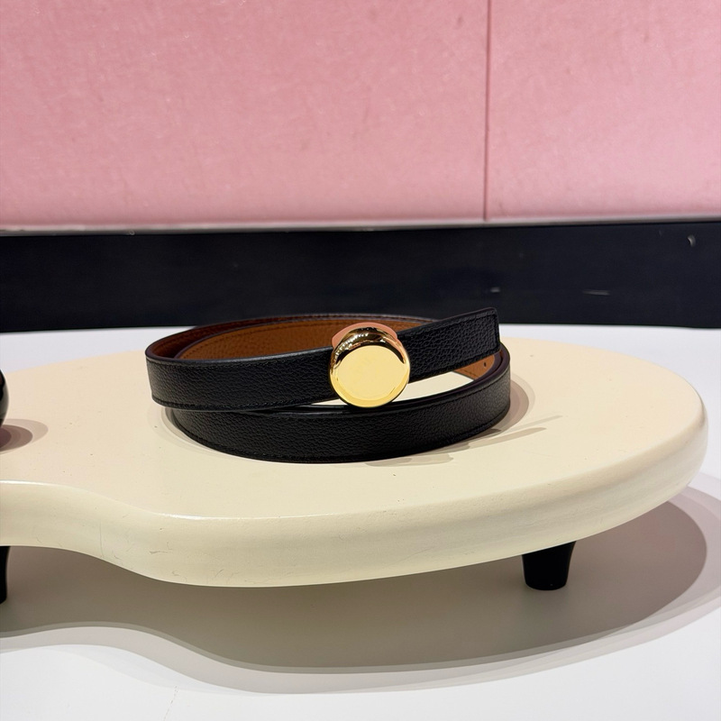 083101 Women's Elegant Commuting Versatile Double-Sided Lychee Pattern Leather Belt with Narrow Edge and Metal Buckle 083101 Women's Elegant Commuting Versatile Double-Sided Lychee Pattern Leather Belt with Narrow Edge and Metal Buckle