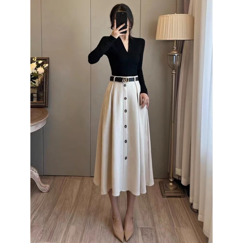 2つのセットの女性の秋の服の新型の洋風の流行のフランスの復古の底のベルベットのワンピースの気質はやせているロングスカートを現します。|undefined