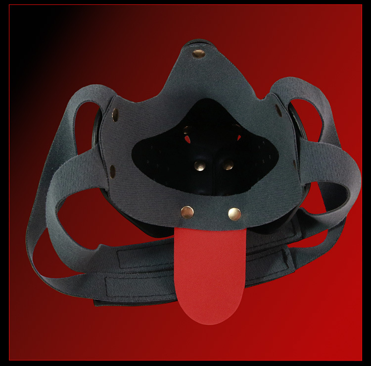SM Pug Mouth Mask in Black PU with Metal Details for Adult Couples — detail image 15
