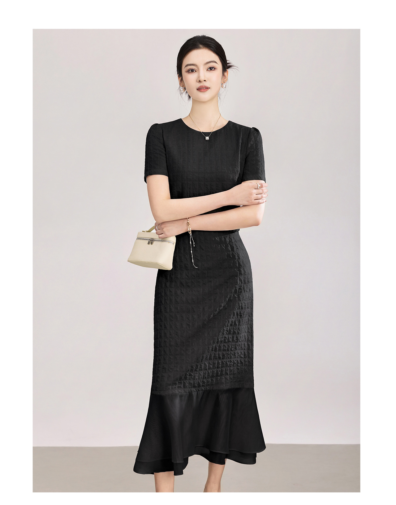 Set áo ngắn phối váy xếp tầng organza nữ tính — màu đen chi tiết 16