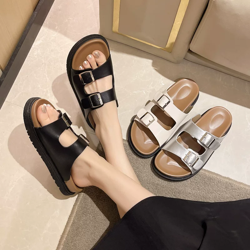 Summer beach slippers with a strap, high-quality style