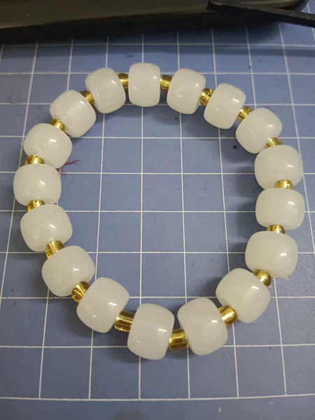 Gift beads