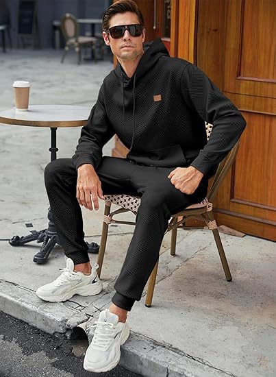 2024 autumn winter new men's solid color drawstring hooded sweatshirt casual and comfortable sports suit for men_voghion.com
