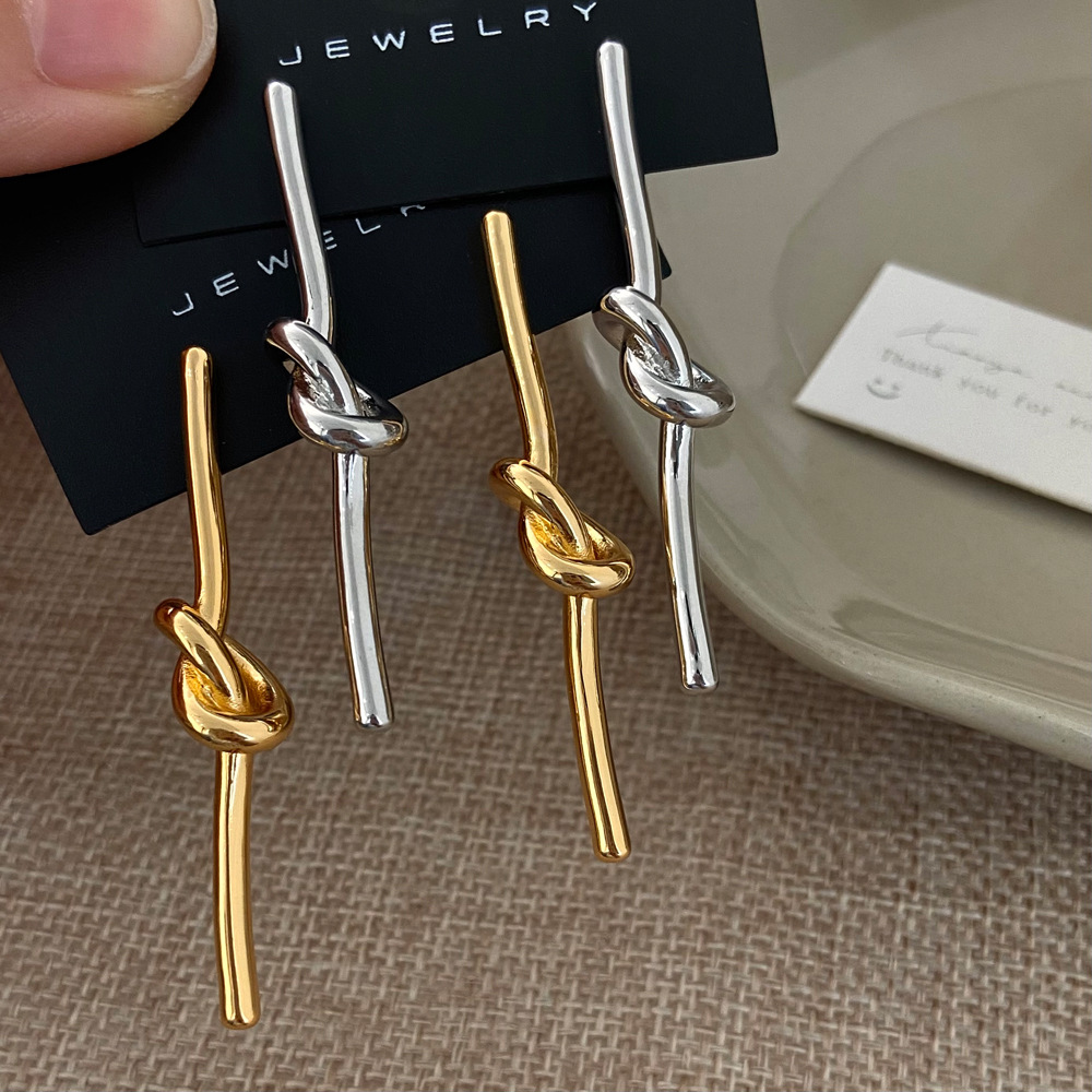 Copper Material Solid Color Pattern 1 Pair Simple Style Solid Color Copper Drop Earrings