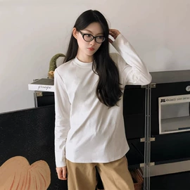 女式针织衫;连衣裙;女式羊毛衫