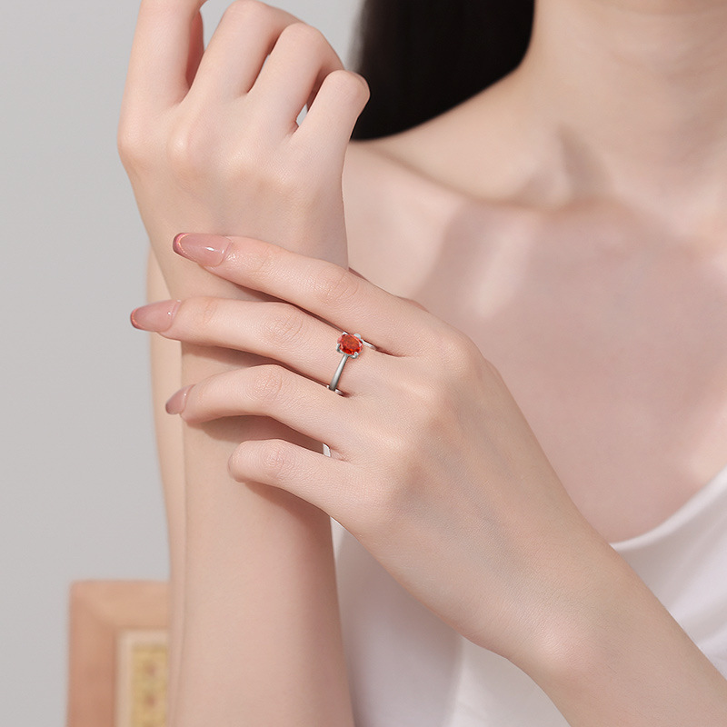 Damenring Mit Farbigem Edelstein Im Eisschliff Design_voghion.com