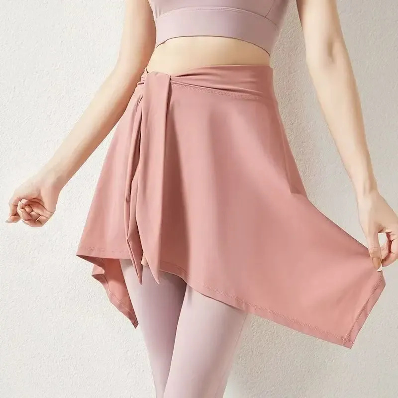 Yoga pants with a skirt to prevent embarrassment, small skirt for sports and fitness, butt-covering skirt, running apron, one-piece butt-covering skirt