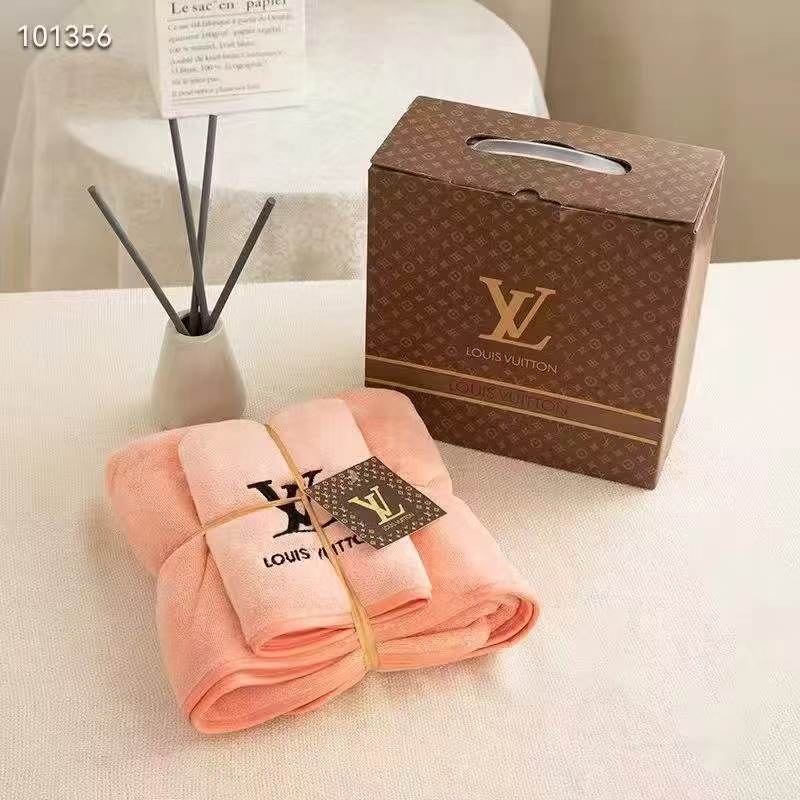 Cross-Border Foreign Trade Trendy Brand Bath Towel Two-Piece Set Coral Velvet Towel Household Quick-Drying Water-Absorbent Non-Fading Beach Towel Wholesale Cross-Border Foreign Trade Trendy Brand Bath Towel Two-Piece Set Coral Velvet Towel Household Quick-Drying Water-Absorbent Non-Fading Beach Towel Wholesale