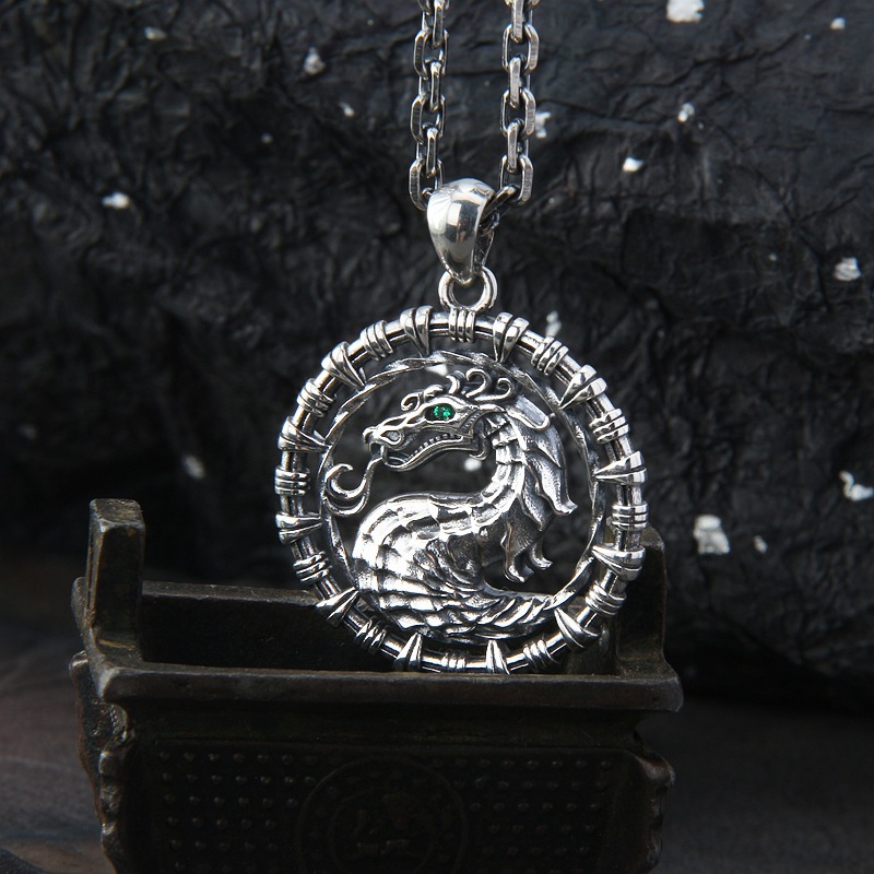 s925纯银航海时代欧美神龙摆尾绿眸圆牌吊坠潮流小众百搭diy配饰