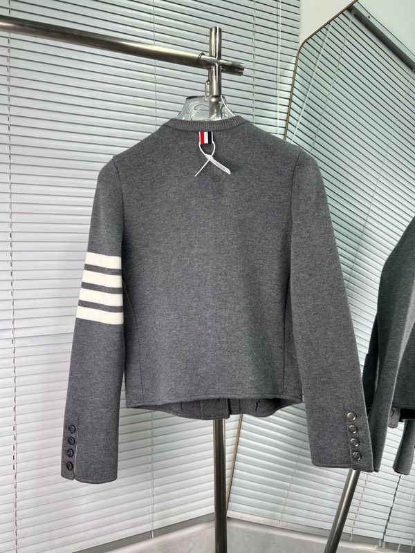TB高品质春秋季新款火柴人纽扣羊毛针织西服女款外套开衫|undefined