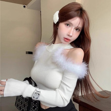 韩版洋气拼接镂空露肩针织衫上衣女秋装新款轻熟感长袖毛毛毛衣