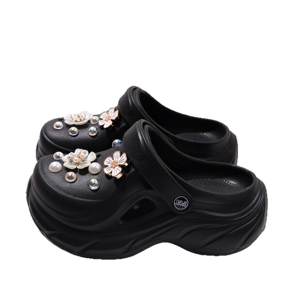 Fashionable non-slip beach Crocs-style slippers platform